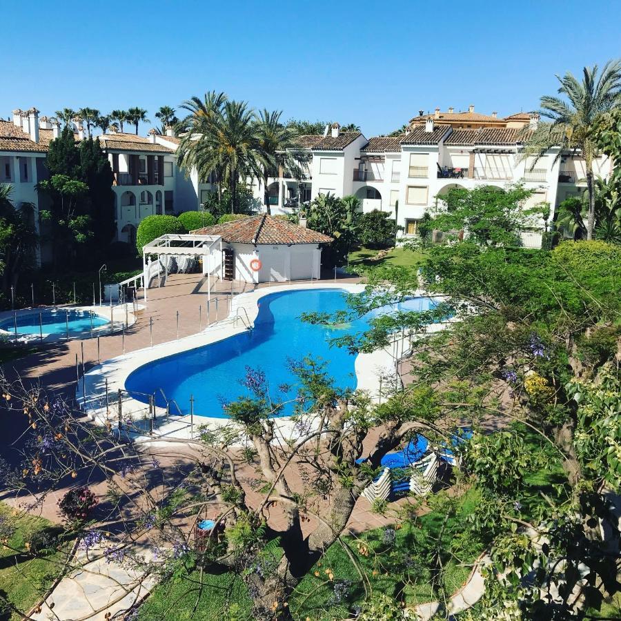 Marbella - Estepona Beach Frontline Apartment Eksteriør billede